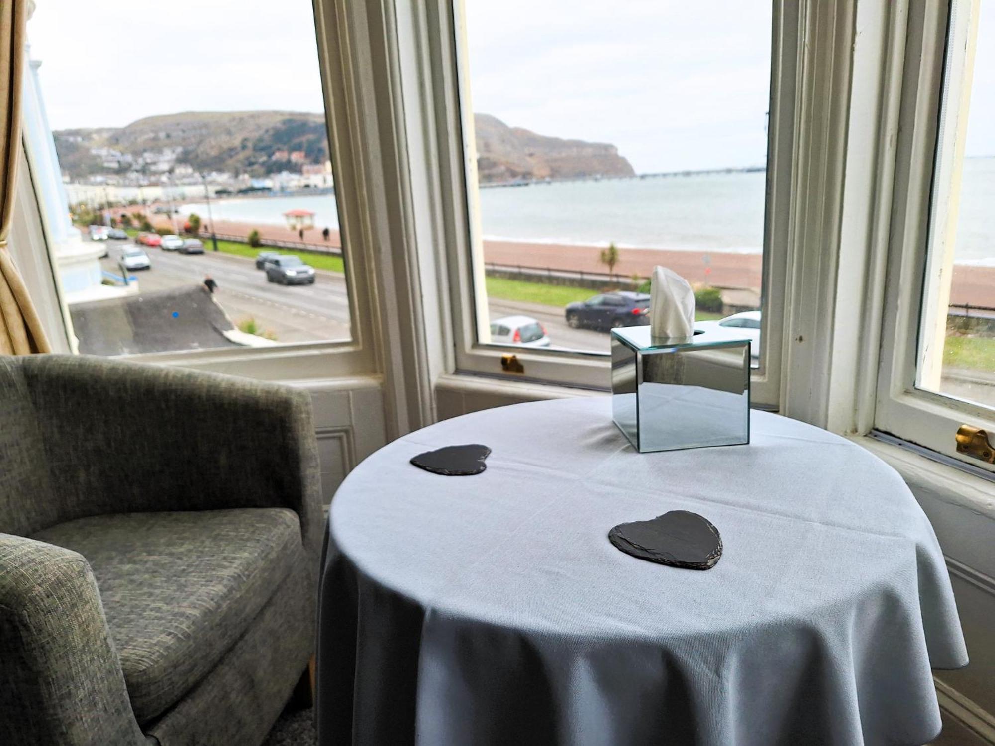 Swn Y Mor Otel Llandudno Oda fotoğraf